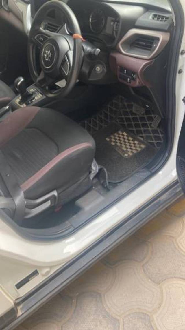 https://images10.gaadi.com/usedgaadi-sellcar/UsedCar/g56fdc04a/89737d1a-c102-4835-8bf1-251acfd9d234.jpg?imwidth=6401