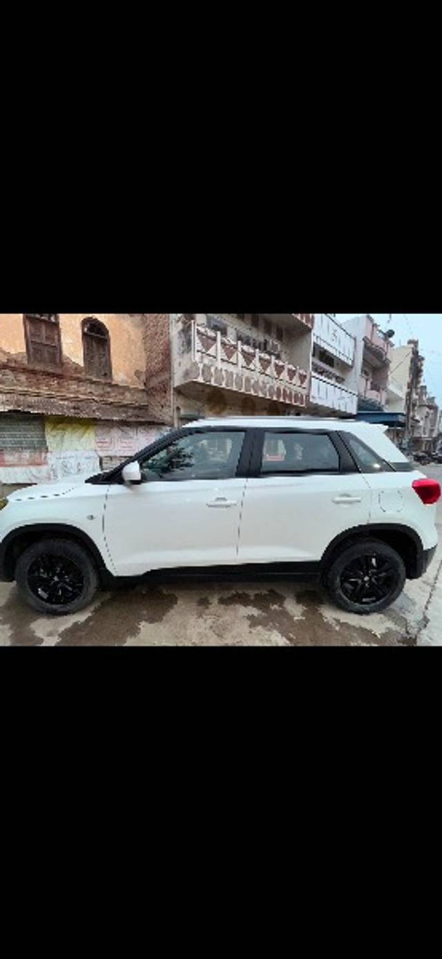https://images10.gaadi.com/usedgaadi-sellcar/UsedCar/g5762ebfa/6ad83377-fb15-4470-901f-74859960c02d.png?imwidth=6401