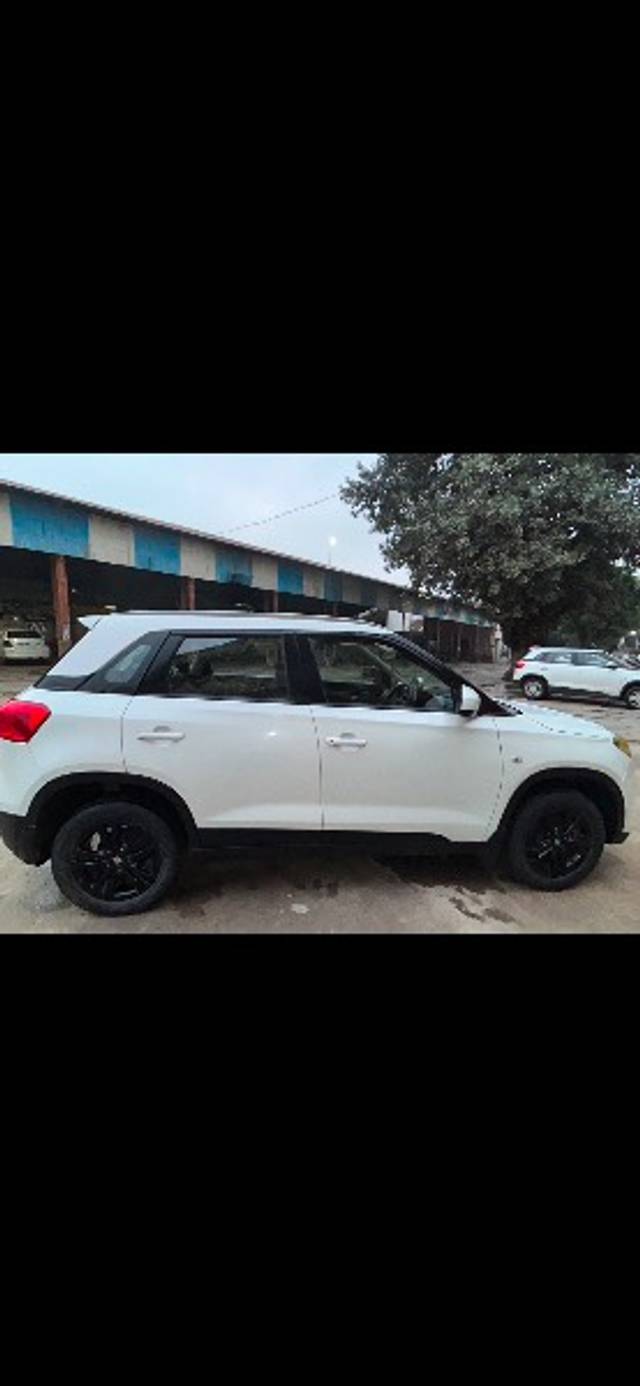 https://images10.gaadi.com/usedgaadi-sellcar/UsedCar/g5762ebfa/7638b2be-e03e-4e9b-86b6-78d3be4660f8.png?imwidth=6402