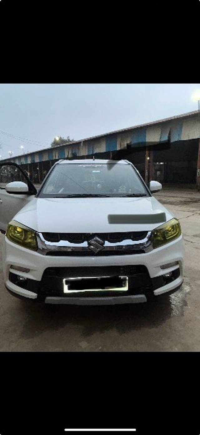 https://images10.gaadi.com/usedgaadi-sellcar/UsedCar/g5762ebfa/a094c05e-b73e-4bb0-acad-0082d342c117.jpeg?imwidth=6400