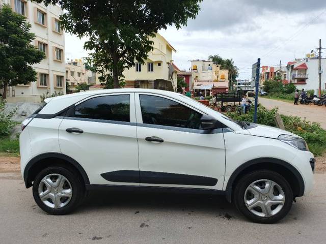 https://images10.gaadi.com/usedgaadi-sellcar/UsedCar/g57fb0c0a/119b6efb-0cd1-4383-a5c3-8bebc4ded8cd.jpg?imwidth=6401
