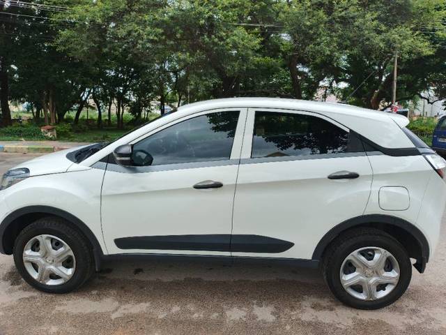 https://images10.gaadi.com/usedgaadi-sellcar/UsedCar/g57fb0c0a/82d2e8c2-3420-4ce9-904f-3bcd579a4cd0.jpg?imwidth=6402