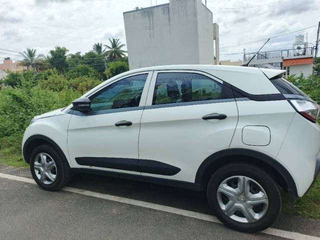 https://images10.gaadi.com/usedgaadi-sellcar/UsedCar/g57fb0c0a/8ff4cf45-0074-4a9d-8f3a-2514c12d8f7e.jpg?imwidth=6400