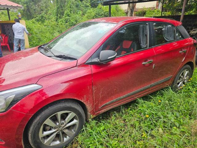 https://images10.gaadi.com/usedgaadi-sellcar/UsedCar/g580732ba/2e78beb7-309f-4904-acda-c4f0a5577acb.jpg?imwidth=6400