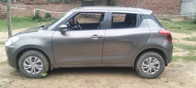 https://images10.gaadi.com/usedgaadi-sellcar/UsedCar/g5807a6ba/bd64cb70-03b7-408e-9442-3610642655f8.jpg?imwidth=6402