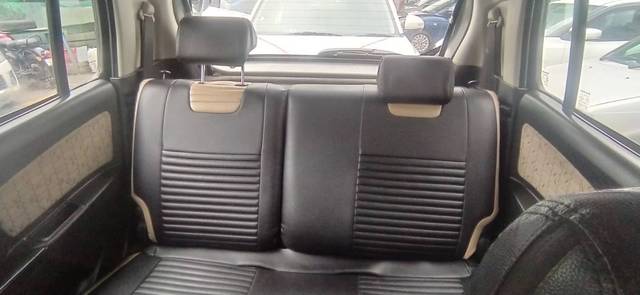https://images10.gaadi.com/usedgaadi-sellcar/UsedCar/g582185ea/4efff93a-e9ef-4083-9828-a9da28471e78.jpg?imwidth=6400