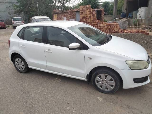 https://images10.gaadi.com/usedgaadi-sellcar/UsedCar/g5872c1ba/25758d34-cd1d-4e44-8ff1-754158bd7cc0.jpg?imwidth=6400