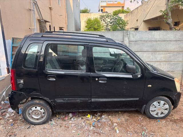 https://images10.gaadi.com/usedgaadi-sellcar/UsedCar/g5875695a/f62fc06f-f29b-41fa-b0d5-b32b0964ffa8.jpeg?imwidth=6401