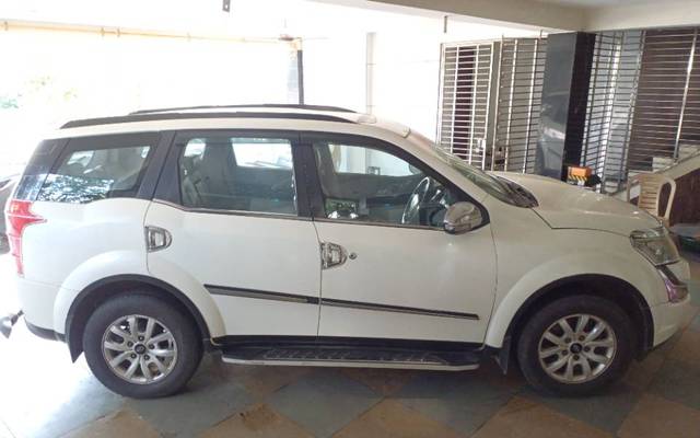 https://images10.gaadi.com/usedgaadi-sellcar/UsedCar/g58920a2a/9a01eb26-a9e7-4169-af14-447c9d3cc7a0.jpg?imwidth=6400