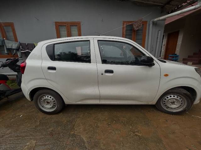 https://images10.gaadi.com/usedgaadi-sellcar/UsedCar/g5898a11a/d98c3704-cde6-4d38-b5ca-40592cb6237c.jpeg?imwidth=6401