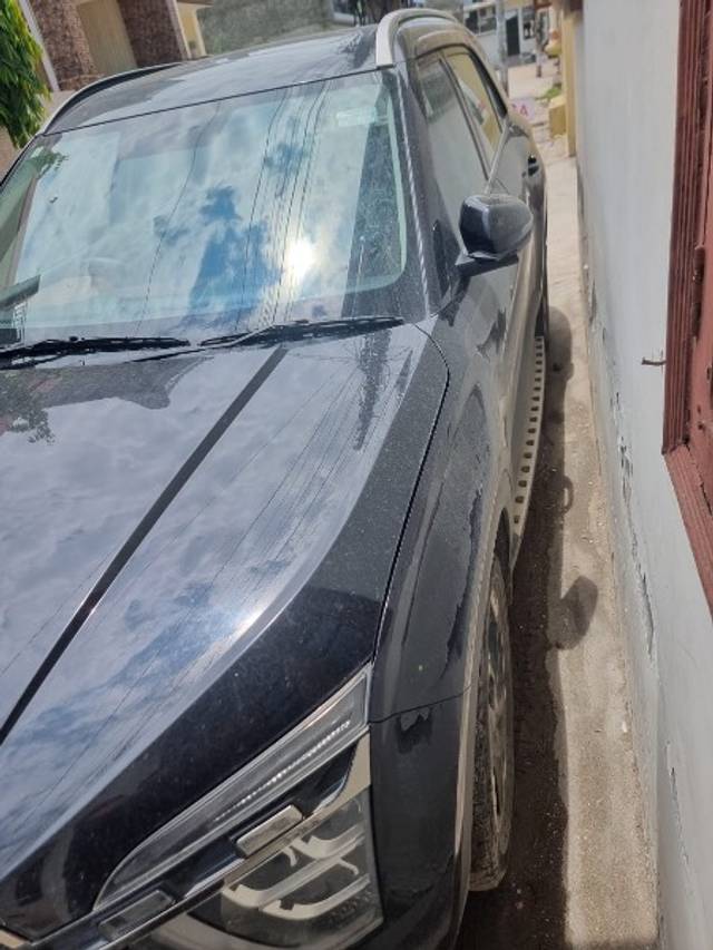 https://images10.gaadi.com/usedgaadi-sellcar/UsedCar/g58ea901a/b47de79b-18c7-4992-a77e-55a9f8bb32dd.jpeg?imwidth=6400
