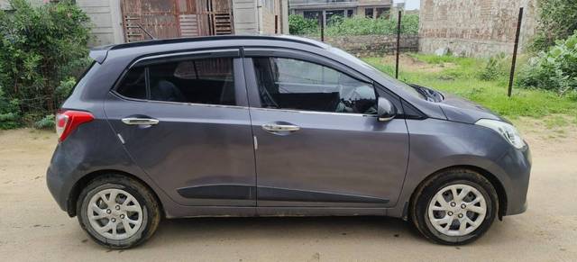 https://images10.gaadi.com/usedgaadi-sellcar/UsedCar/g58fd5a4a/8c295ebb-2237-4ae3-a5fd-694a4ca2e8df.jpg?imwidth=6401