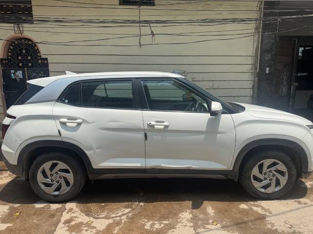 https://images10.gaadi.com/usedgaadi-sellcar/UsedCar/g5929c1ea/f4b42ddf-d147-4871-bd7b-65435706a730.jpeg?imwidth=6401