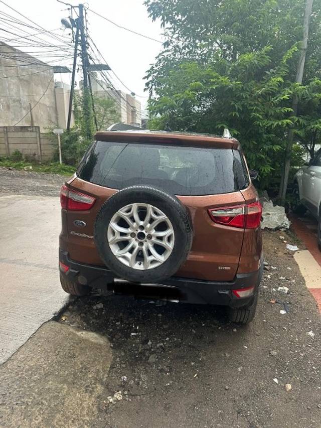 https://images10.gaadi.com/usedgaadi-sellcar/UsedCar/g593b561a/220fb52e-b302-4fc4-8558-a742d576620e.jpeg?imwidth=6401