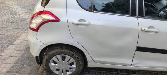 https://images10.gaadi.com/usedgaadi-sellcar/UsedCar/g594b61ea/24c0e4f3-dd55-4c83-a848-bdabfe3782e5.jpg?imwidth=6402