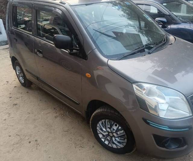 https://images10.gaadi.com/usedgaadi-sellcar/UsedCar/g5961f1da/d181a15f-07bb-412e-bb34-677205209865.jpg?imwidth=6400