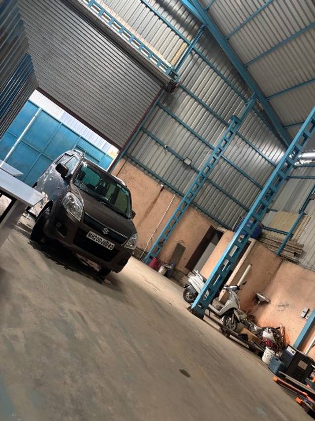 https://images10.gaadi.com/usedgaadi-sellcar/UsedCar/g5972b2da/536be781-9bc2-452b-9b05-5bab06dc7e8b.jpeg?imwidth=6402