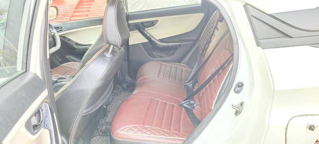 https://images10.gaadi.com/usedgaadi-sellcar/UsedCar/g59aeba6a/ce9adc58-ccd8-46f7-be88-d035800ded12.jpg?imwidth=6402