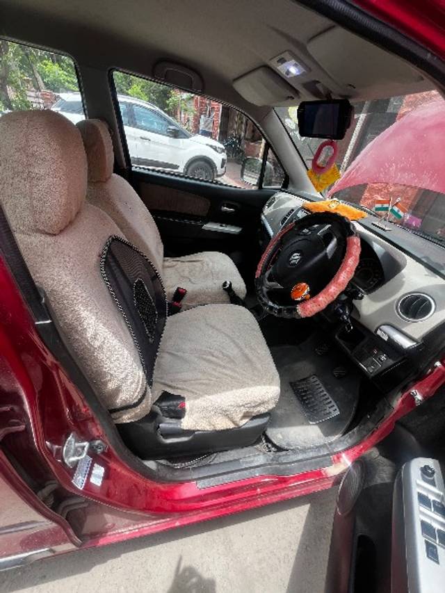 https://images10.gaadi.com/usedgaadi-sellcar/UsedCar/g59bfd29a/8fadb4bb-33b2-455b-9440-fa83a5d06940.jpeg?imwidth=6402