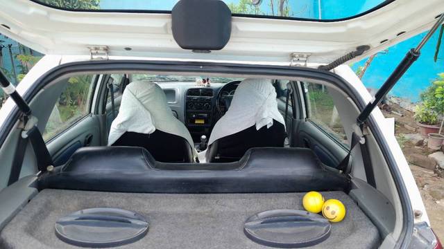 https://images10.gaadi.com/usedgaadi-sellcar/UsedCar/g59efa11a/cf321f27-b712-42d4-9797-34280575bd6b.jpg?imwidth=6402