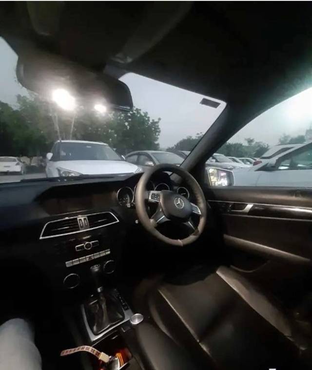 https://images10.gaadi.com/usedgaadi-sellcar/UsedCar/g5a192a5a/413f09cf-e47f-48d1-b5e4-0ccccd0393e6.jpeg?imwidth=6402