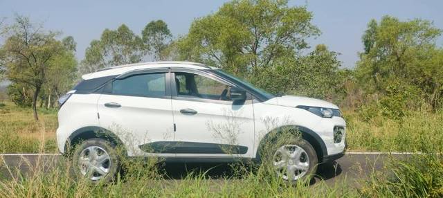 https://images10.gaadi.com/usedgaadi-sellcar/UsedCar/g5a2d97fa/c7840440-16f1-4234-a5a3-048b04d6035e.jpg?imwidth=6401