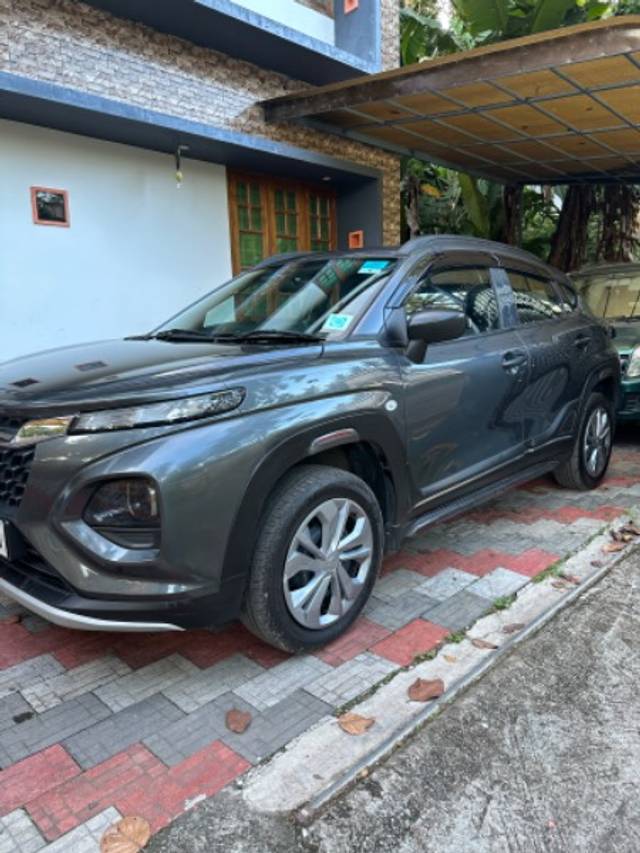 https://images10.gaadi.com/usedgaadi-sellcar/UsedCar/g5a3c82ea/0009393f-8676-40fa-b563-90506c502abc.jpeg?imwidth=6400