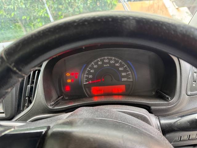https://images10.gaadi.com/usedgaadi-sellcar/UsedCar/g5a5db75a/eac0fcac-076b-4509-910c-e38f167d1097.jpeg?imwidth=6401