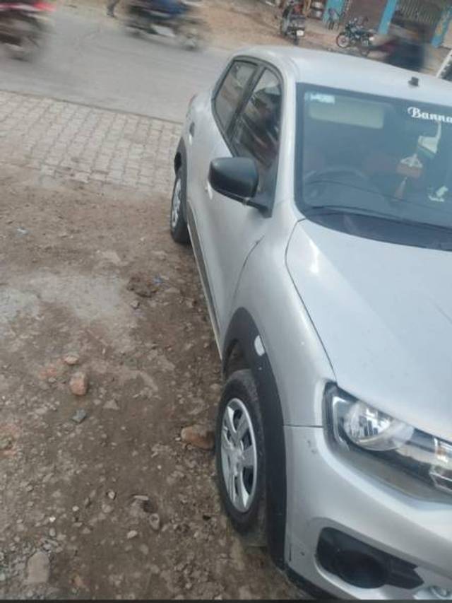 https://images10.gaadi.com/usedgaadi-sellcar/UsedCar/g5a677b2a/55aec9cf-2b1b-4a13-86c3-2effada77ad7.jpg?imwidth=6402