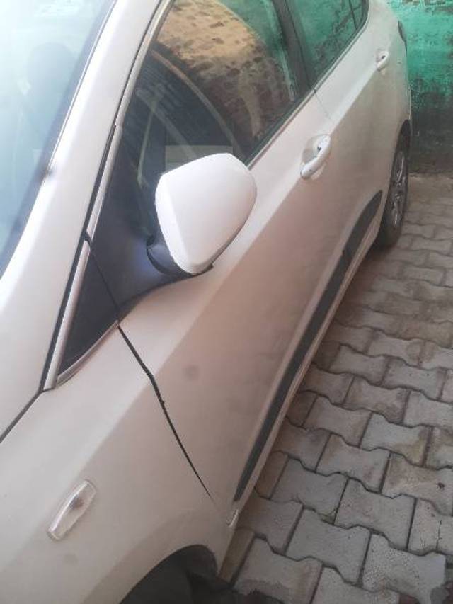 https://images10.gaadi.com/usedgaadi-sellcar/UsedCar/g5a6bc37a/301be7e5-ab55-4c03-8e8b-0c8ed0a32468.jpg?imwidth=6402