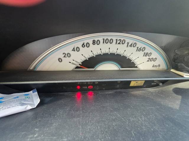 https://images10.gaadi.com/usedgaadi-sellcar/UsedCar/g5ac60f3a/5a3c5511-1a3c-4166-88b1-7a4efc2fee9a.jpg?imwidth=6401