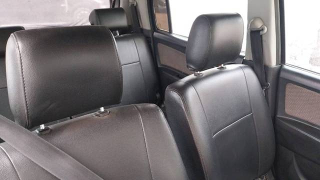https://images10.gaadi.com/usedgaadi-sellcar/UsedCar/g5ad10b6a/ec1590ad-5a2f-4b9c-acd1-9a967f71b3e3.jpg?imwidth=6402