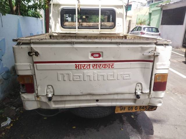 https://images10.gaadi.com/usedgaadi-sellcar/UsedCar/g5ad23fca/f991b112-3510-4eef-9873-fd9a7467d495.jpg?imwidth=6401