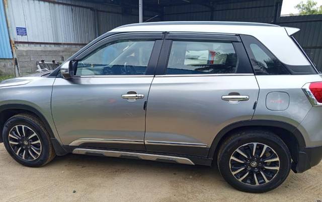 https://images10.gaadi.com/usedgaadi-sellcar/UsedCar/g5b0ca21a/6d05f263-85c6-4019-be17-d12743fd49f8.jpg?imwidth=6402