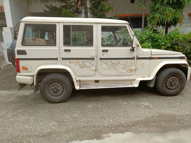 https://images10.gaadi.com/usedgaadi-sellcar/UsedCar/g5b0f8e7a/a79d79a8-097c-49c5-b251-4795acb6cc8e.jpeg?imwidth=6401