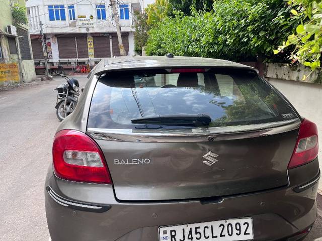https://images10.gaadi.com/usedgaadi-sellcar/UsedCar/g5b2f0f6a/ca427b12-4af9-46bb-b824-3f838176cec1.jpeg?imwidth=6402