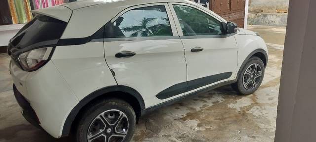 https://images10.gaadi.com/usedgaadi-sellcar/UsedCar/g5b5b651a/87d439e8-f3c8-4e4d-9445-01b0931f7e34.jpeg?imwidth=6402