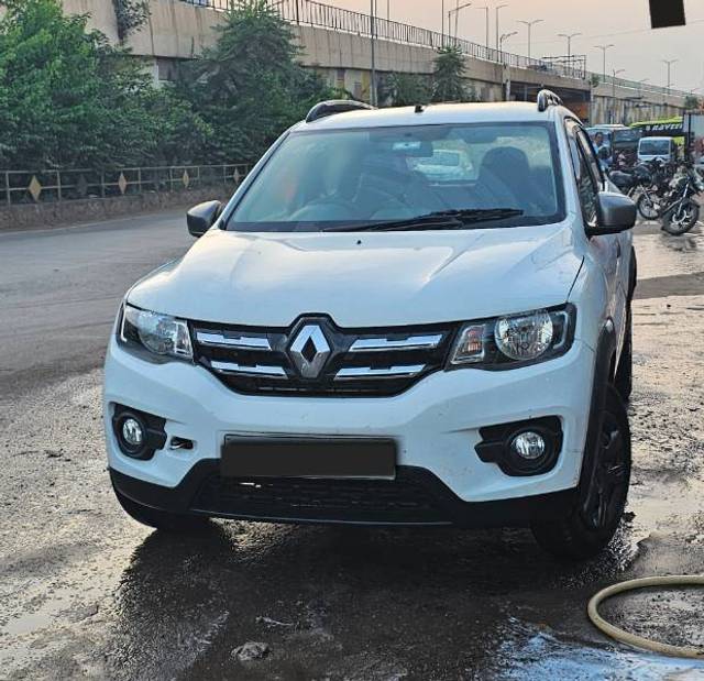 https://images10.gaadi.com/usedgaadi-sellcar/UsedCar/g5b85631a/9f28bd0b-33e2-41df-83de-f18fa661c4ec.jpg?imwidth=6401