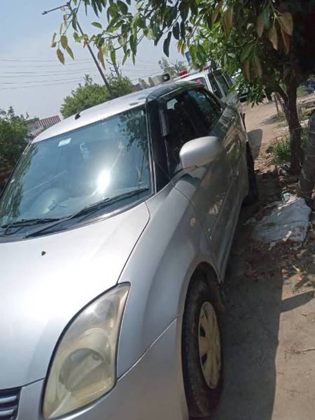https://images10.gaadi.com/usedgaadi-sellcar/UsedCar/g5b900e3a/0994061d-7f4f-4580-8a6b-1bf5b10992d1.jpg?imwidth=6400