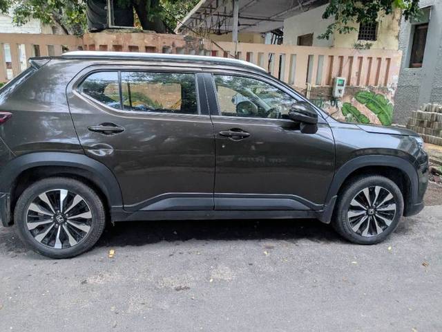 https://images10.gaadi.com/usedgaadi-sellcar/UsedCar/g5bad041a/9078f163-2bd7-439a-84df-1cedf29a2e70.jpg?imwidth=6401