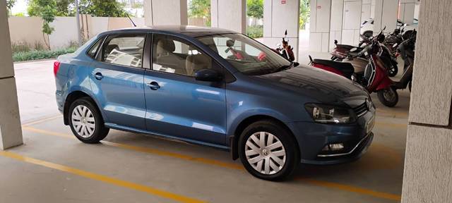 https://images10.gaadi.com/usedgaadi-sellcar/UsedCar/g5bb3eb8a/340e0c08-e22a-4c78-9a98-6a26c991904a.jpg?imwidth=6400