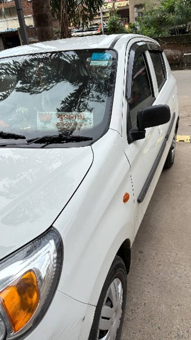 https://images10.gaadi.com/usedgaadi-sellcar/UsedCar/g5bfde9da/55fedf76-d86e-4ba9-8e6f-dfae2097b101.jpeg?imwidth=6401