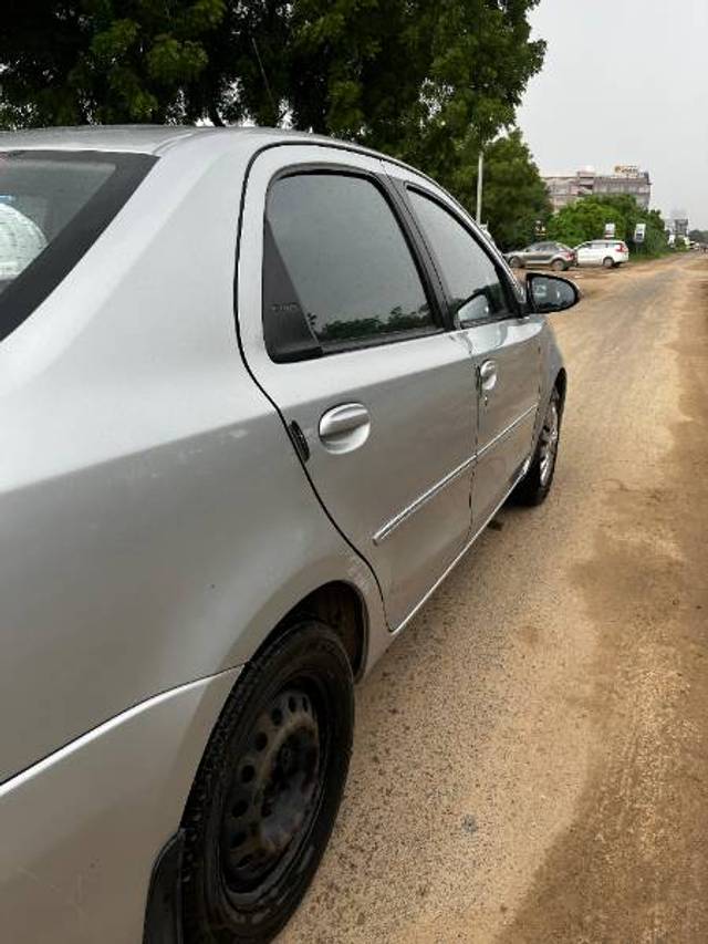 https://images10.gaadi.com/usedgaadi-sellcar/UsedCar/g5c183b6a/4946a47a-204e-449b-aa4b-fabfa9726185.jpg?imwidth=6402
