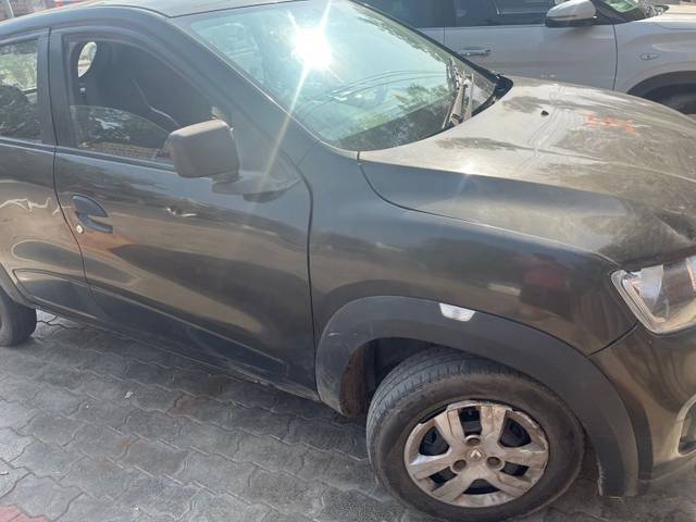 https://images10.gaadi.com/usedgaadi-sellcar/UsedCar/g5c18634a/3970318d-2370-4321-85d5-048bf5f3d89d.jpeg?imwidth=6402