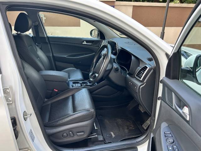 https://images10.gaadi.com/usedgaadi-sellcar/UsedCar/g5c1985ea/a3058b2c-fccc-473c-93d1-beb992d0e256.jpeg?imwidth=6402
