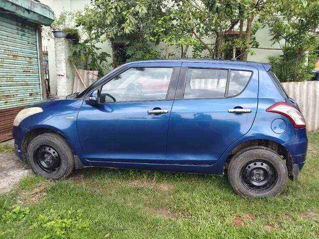 https://images10.gaadi.com/usedgaadi-sellcar/UsedCar/g5c239caa/e1cae63b-789a-4fe9-a569-d45f7f90076b.jpg?imwidth=6402