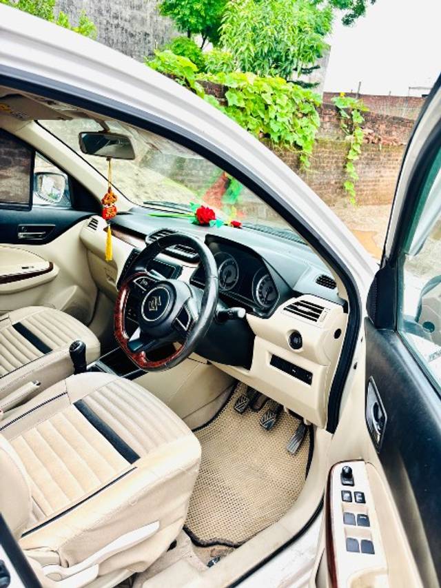 https://images10.gaadi.com/usedgaadi-sellcar/UsedCar/g5c67379a/d6c4f647-08ef-40e3-88f2-23b7cb9d0436.jpeg?imwidth=6402