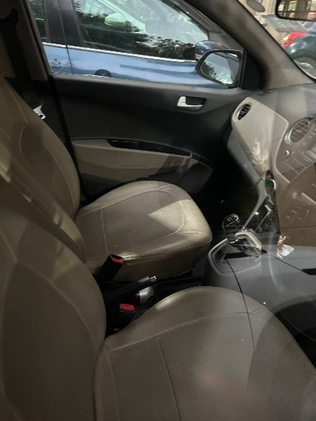 https://images10.gaadi.com/usedgaadi-sellcar/UsedCar/g5c68a24a/caa5b690-0537-4181-b870-2d903139a785.jpeg?imwidth=6402