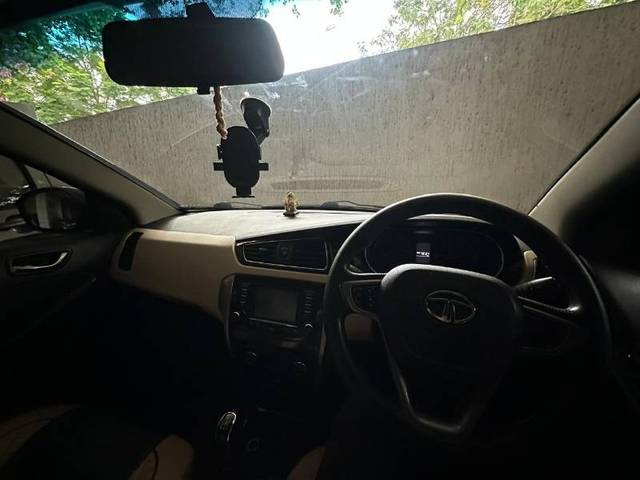 https://images10.gaadi.com/usedgaadi-sellcar/UsedCar/g5c7a89fa/44ec1d2a-58bf-4e30-8a1b-15436cf632ca.jpeg?imwidth=6401