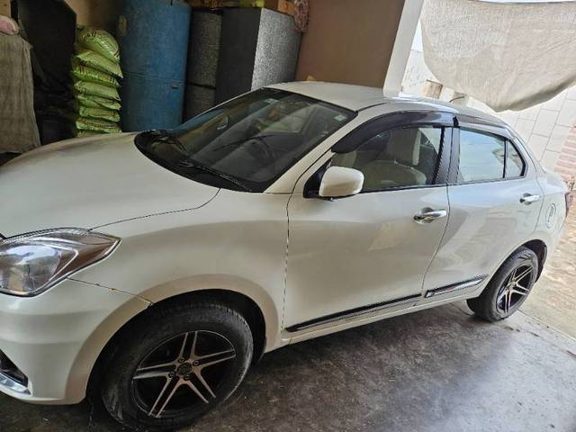 https://images10.gaadi.com/usedgaadi-sellcar/UsedCar/g5c975f9a/c50c2aee-6f62-4d37-a2c1-f8ab2142b630.jpg?imwidth=6400